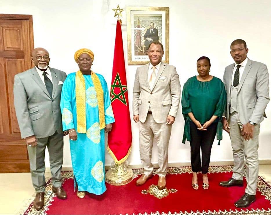 Rencontre entre une délégation du CSDH conduite par sa Présidente et son Excellence l'Ambassadeur du Royaume du Maroc