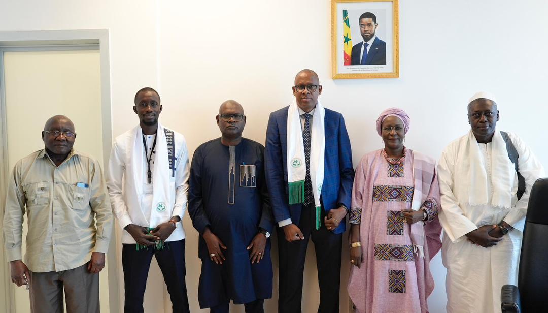 Rencontre entre Monsieur Ibrahima Gueye, Directeur de Cabinet du Premier ministre et les membres du Comité National du Don et de la Transplantation d’organes (CNDT)