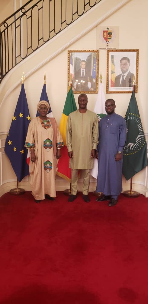 La Présidente de la CNDH reçue par l’Ambassadeur du Sénégal en France
