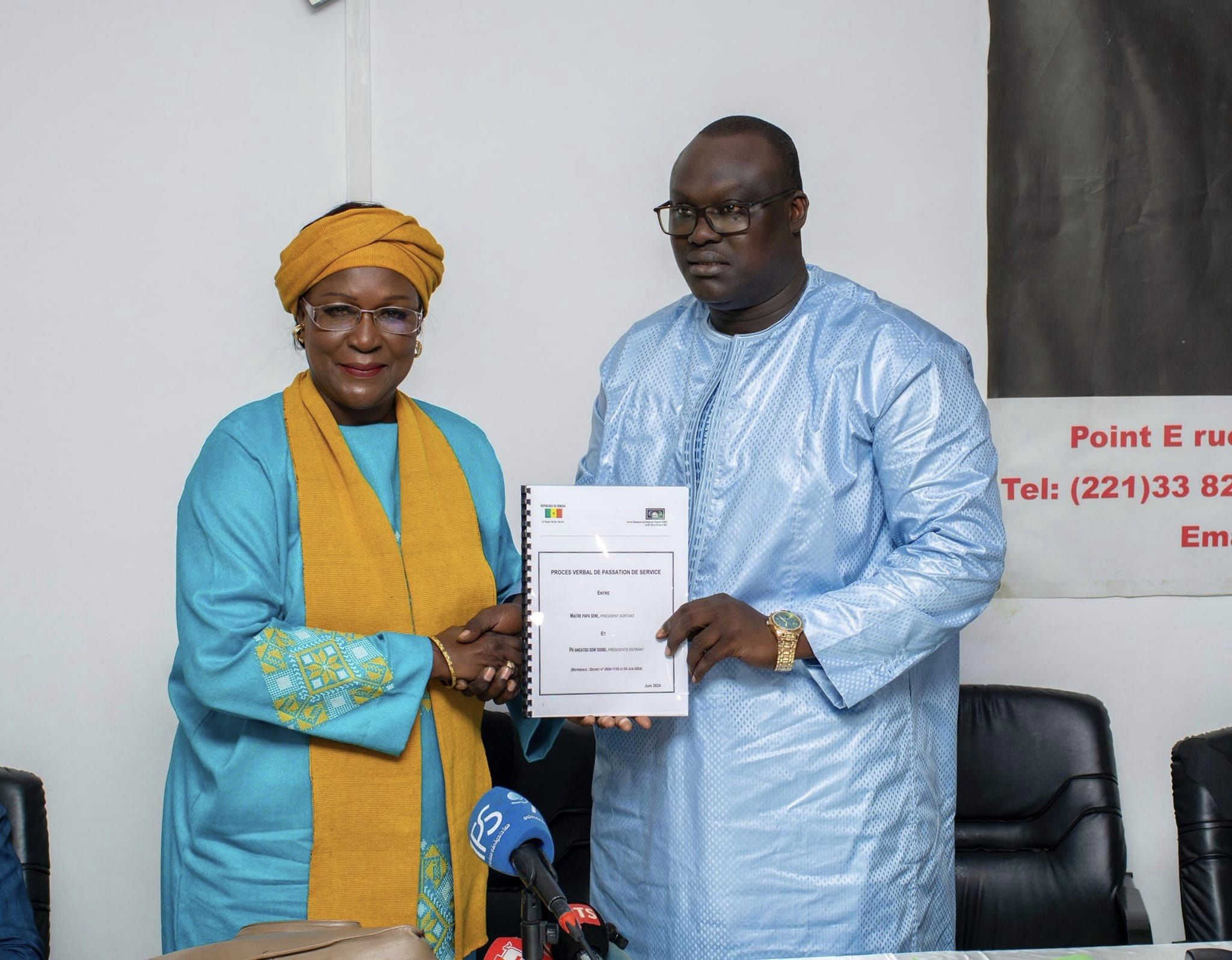 CSDH: Me Papa SENE passe le témoin au Pr Amsatou SOW SIDIBE